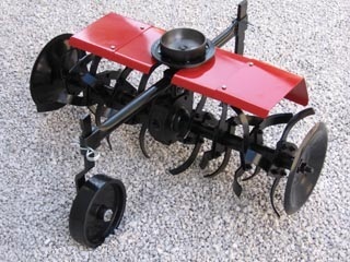 Rotačný kyprič PROFI KB211 s kopinatým kypriacim ústrojenstvom